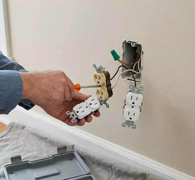 Professional Outlet Replacement: Your Local Swap-Out Team in Port Orange, FL